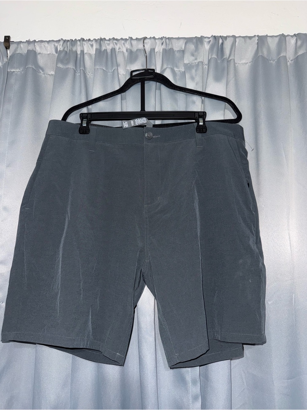 Vuori Men's Flat Front Charcoal Shorts
